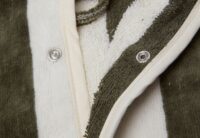 bademantel gestreift schwarz weiss